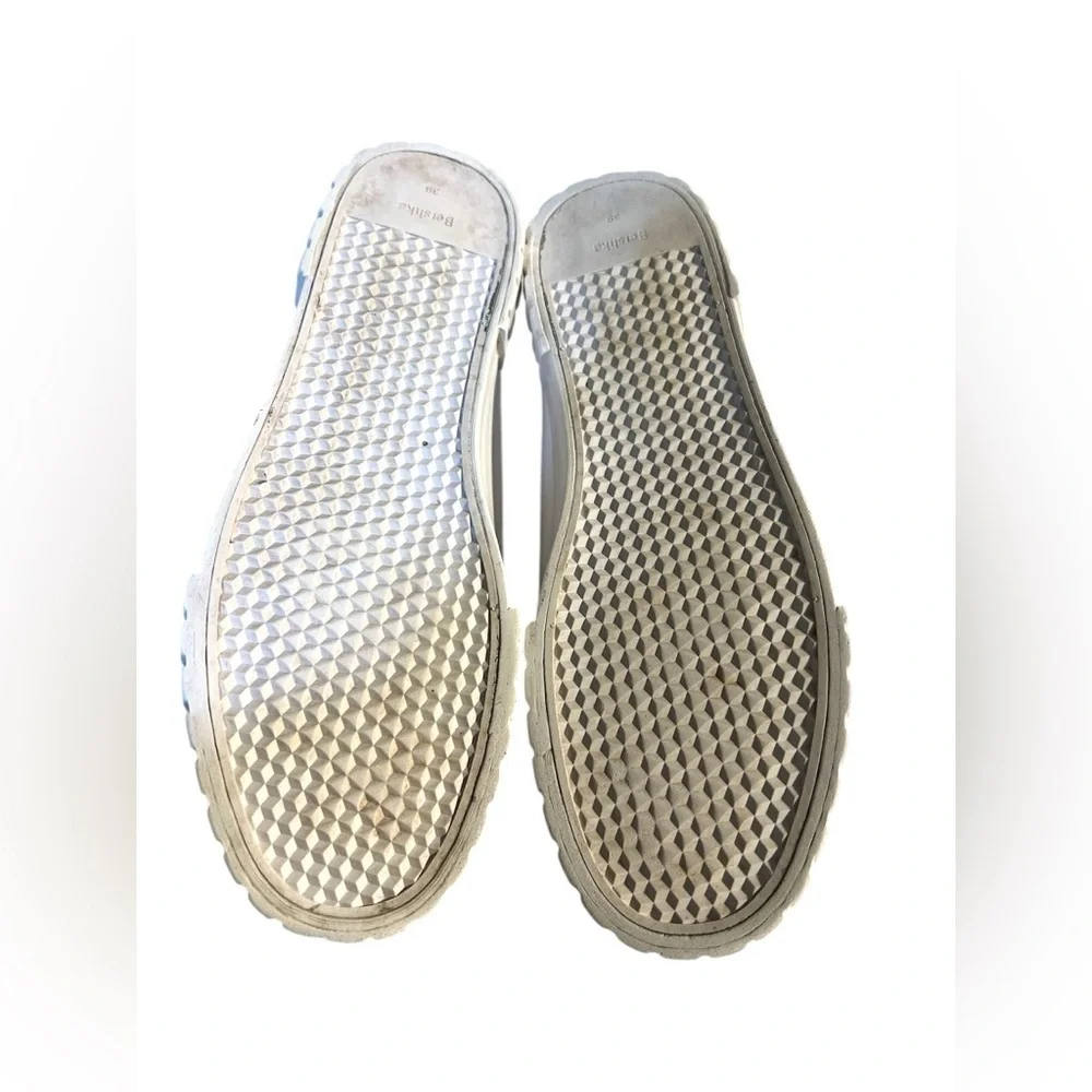 Bershka White and Brown Sneakers Sz/9 US- / 39 EU.
